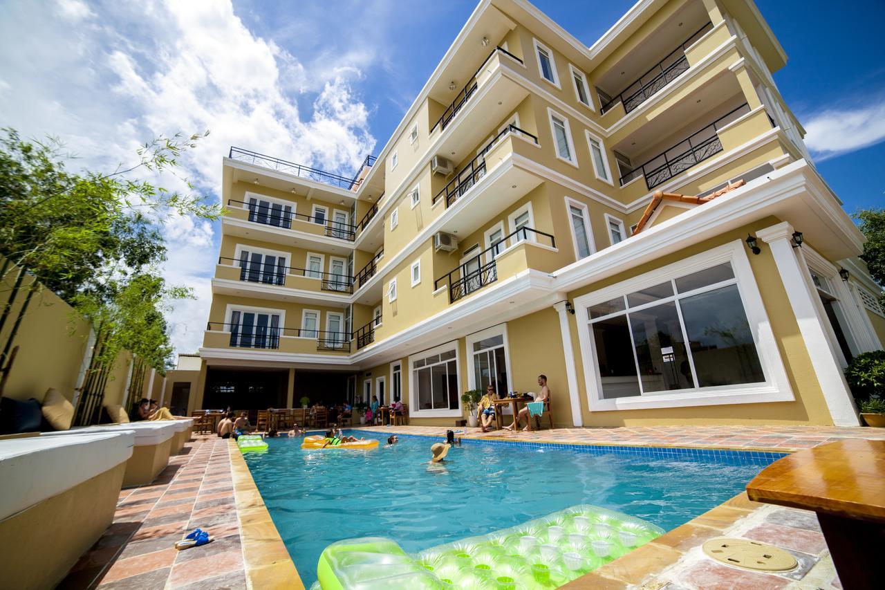 Mad Monkey Hostel Kampot (Adults Only) Exteriör bild