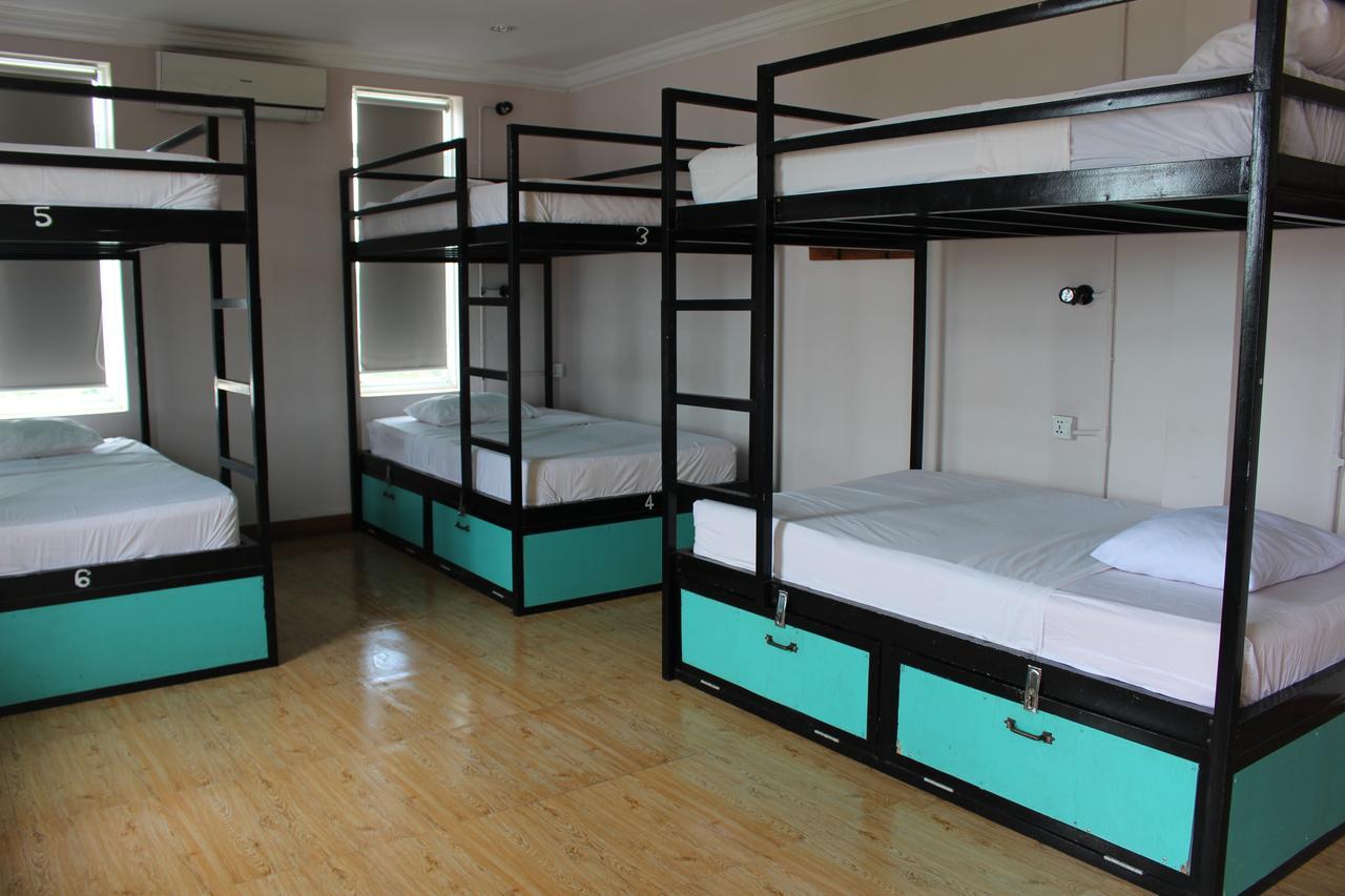 Mad Monkey Hostel Kampot (Adults Only) Exteriör bild