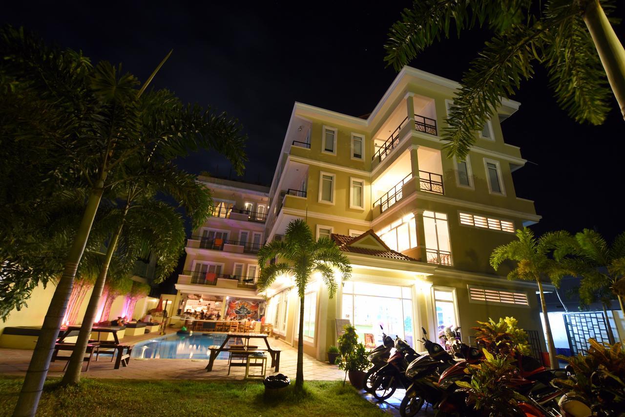 Mad Monkey Hostel Kampot (Adults Only) Exteriör bild