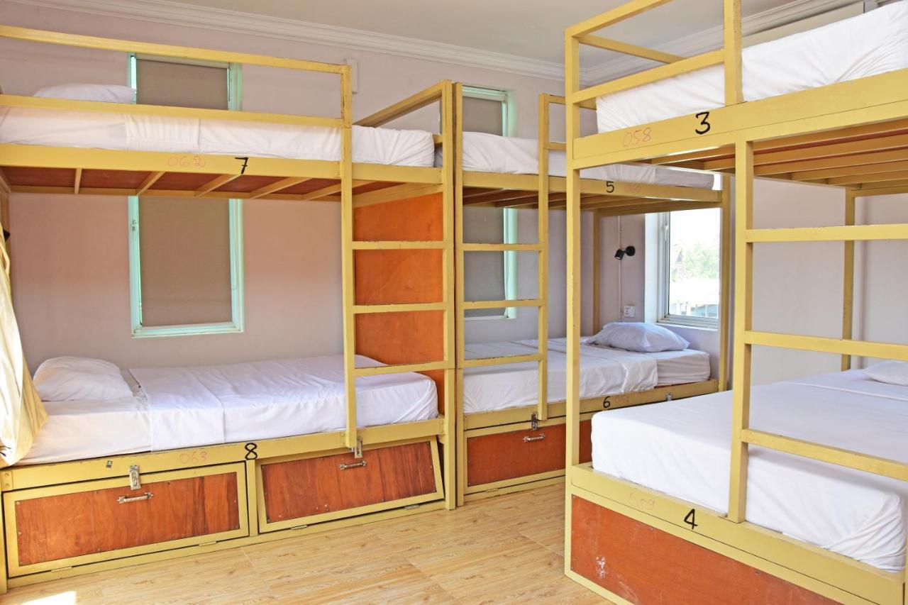 Mad Monkey Hostel Kampot (Adults Only) Exteriör bild