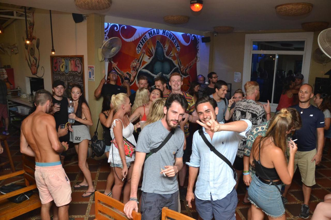 Mad Monkey Hostel Kampot (Adults Only) Exteriör bild