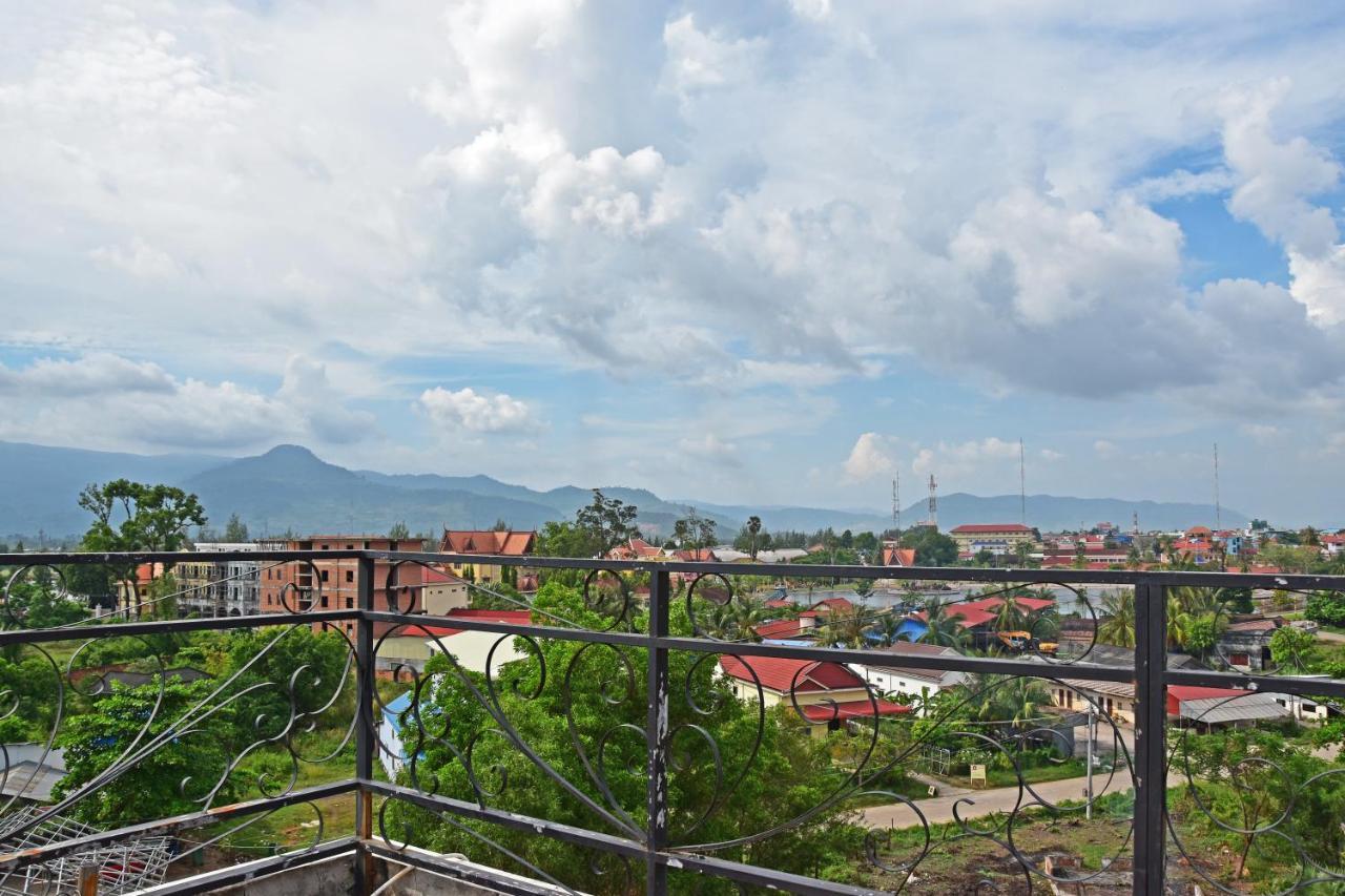 Mad Monkey Hostel Kampot (Adults Only) Exteriör bild
