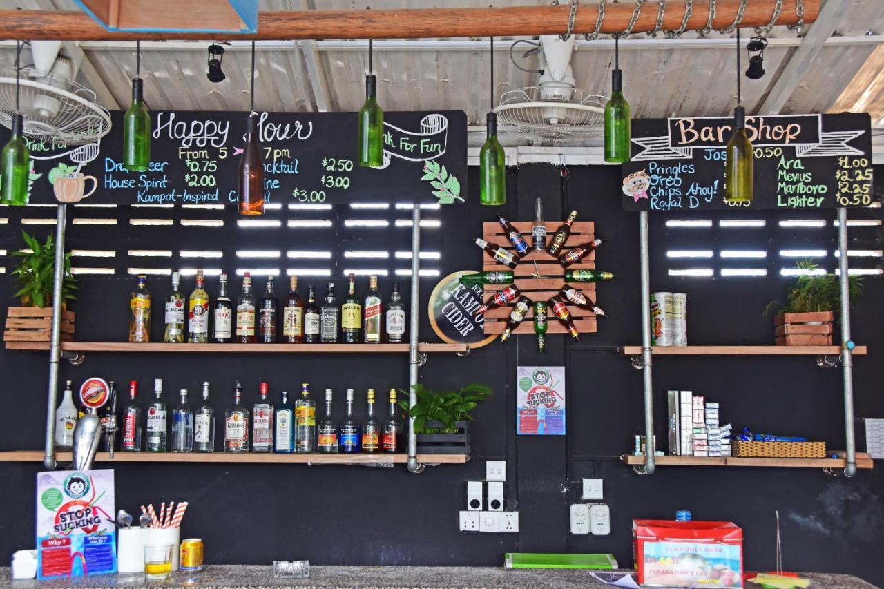 Mad Monkey Hostel Kampot (Adults Only) Exteriör bild