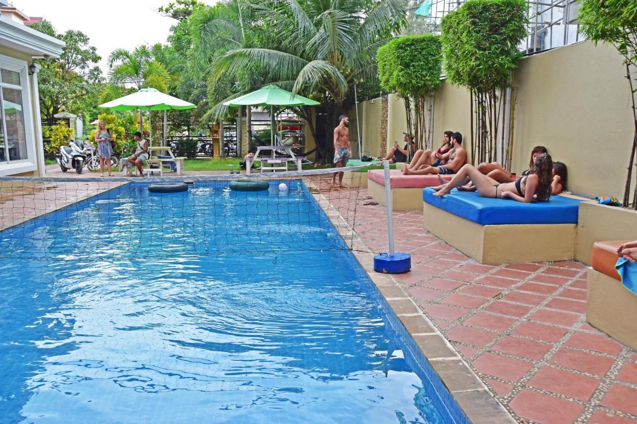 Mad Monkey Hostel Kampot (Adults Only) Exteriör bild