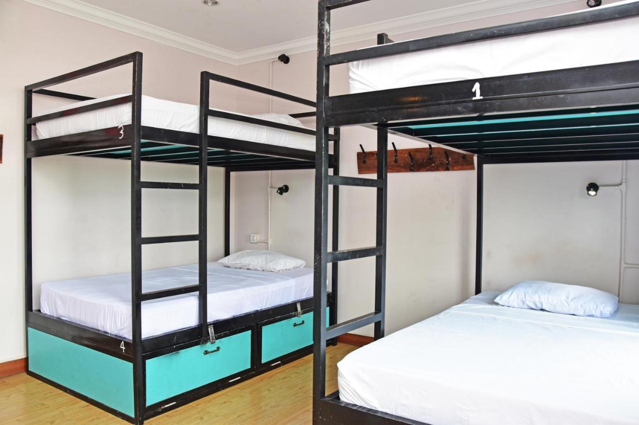 Mad Monkey Hostel Kampot (Adults Only) Exteriör bild