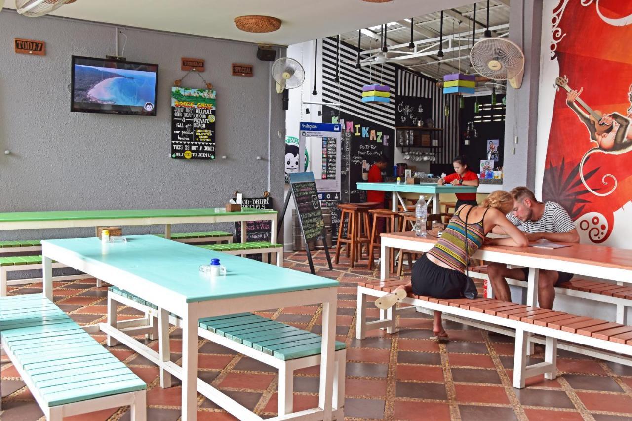 Mad Monkey Hostel Kampot (Adults Only) Exteriör bild